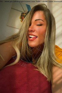 Foto selfie trans Suzy Medina Verona 3489088896