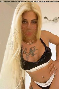 Foto selfie trans Kiara Faenza 3510267577