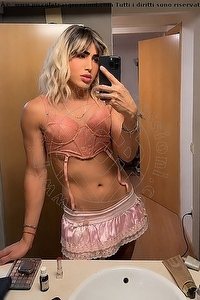 Foto selfie trav Tiffany Xxl Roma 3509754337