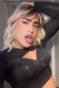 Foto selfie trav escort Tiffany Xxl Roma 3509754337