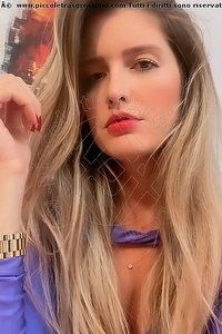 Foto selfie girls Dyana Rimini 3927577807