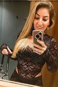 Foto selfie girls Abril Milano 0056940883282