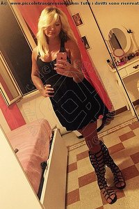 Foto selfie trans escort Eva Ferrari L'italiana Riccione 3351464422