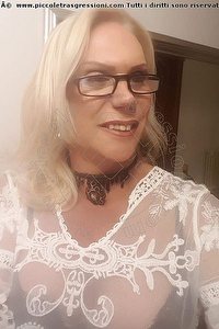 Foto selfie trans Tamiris Trento 3203284597