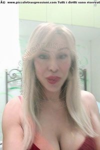 Foto selfie trans Andressa Riccione 3277422524