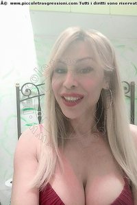 Foto selfie trans Andressa Riccione 3277422524