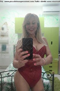 Foto selfie trans Andressa Riccione 3277422524