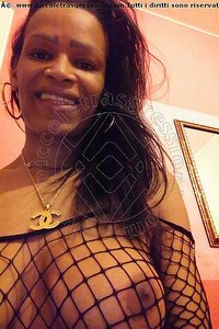 Foto selfie trans Alves Garbagnate Milanese 3714936409