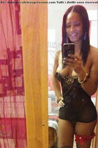 Foto selfie trans Alves Garbagnate Milanese 3714936409