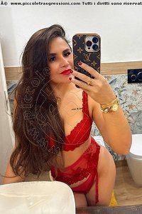 Foto selfie girls Prada Terni 3454647434