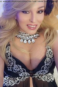 Foto selfie trans escort Liz Milano 3201138998