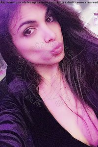 Foto selfie trans Victoria Luxo Ginevra 0041766140309