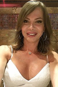 Foto selfie trans Madame Bianca Marina Di Massa 3276786172