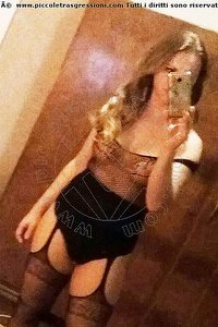 Foto selfie trans Miss Pekin Cremona 3925807446