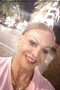 Foto selfie trans escort Claudia Losanna 0041767565842