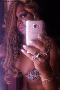 Foto selfie trans Nora Cosenza 3295367641