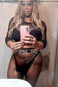 Foto selfie trans Nora Cosenza 3295367641