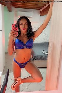 Foto selfie trav Samantha Dumont Cesena 3312091639