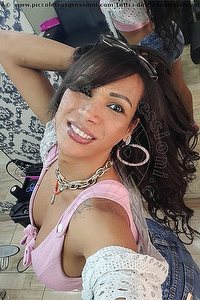 Foto selfie trans escort Jhoany Wilker Pornostar Firenze 3347373088