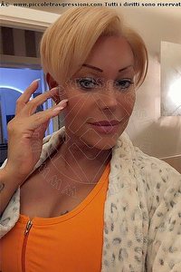 Foto selfie trans Monica Matarazzo Seriate 3484801316