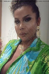 Foto selfie trans Claudia Silva Napoli 3298794214
