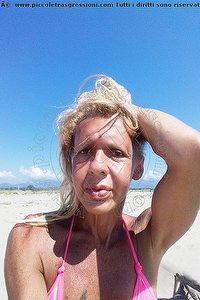 Foto selfie trans Daniella Prato 3290053339