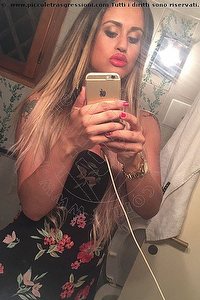 Foto selfie trans escort Nayla Mellina Bellinzona 3202807838