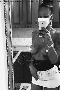 Foto selfie trans escort Alves Garbagnate Milanese 3714936409