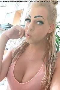 Foto selfie trans Sofia Italiana Rimini 3517576636