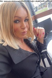 Foto selfie trans escort Pamy La Diva Stellare Losanna 3247819703