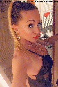 Foto selfie trans escort Pamy La Diva Stellare Losanna 3247819703