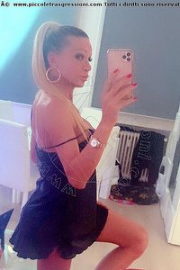 Foto selfie trans escort Pamy La Diva Stellare Losanna 3247819703