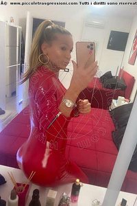 Foto selfie trans escort Pamy La Diva Stellare Losanna 3247819703