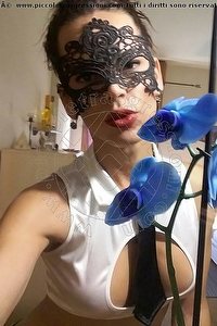 Foto selfie trans Alessandra Mendez Trani 3319414074