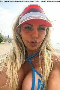 Foto selfie trans Miloro Sesto San Giovanni 3295583440