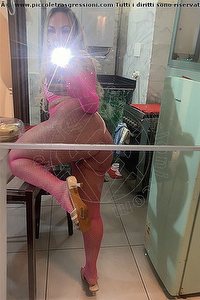 Foto selfie trans Miloro Sesto San Giovanni 3295583440