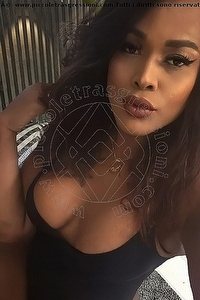Foto selfie trans escort Viviane D'oro Milano 3520166989