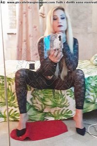 Foto selfie trans Bruna Dion Oristano 3204739255