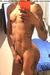 Foto selfie hot boys Sexy Bernardo Alba Adriatica 3511914648