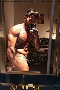 Foto selfie boys Anthony Grey Milano 3317248497