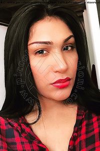 Foto selfie trans Pocahontas Vip Olbia 3398059304