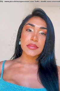 Foto selfie trans Pocahontas Indianara Cagliari 3398059304