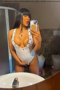 Foto selfie trans Miss Pocahontas Cassino 3398059304