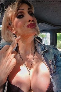 Foto selfie mistress trans Regina Xena Italiana Monza 3889831116