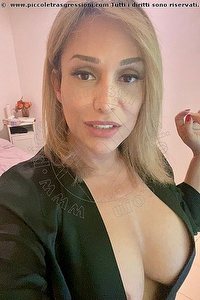Foto selfie trans escort Simona Kiss Genova 3484110267
