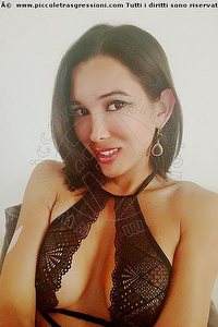 Foto selfie trans escort Alessia Logan Legnano 3807526793