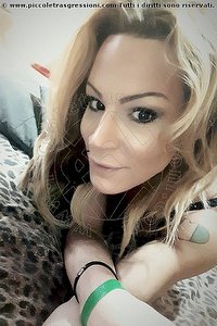 Foto selfie trans Priscilla Beckham Alessandria 3286724078