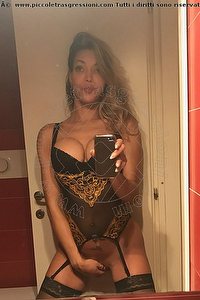 Foto selfie trans escort Barbie Mitica Milano 3893126858