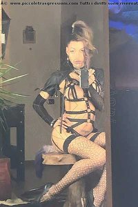 Foto selfie trans escort Barbie Mitica Milano 3893126858