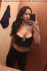 Foto selfie trans escort Adriquielly Soraya Salvador Bahia 3895356161